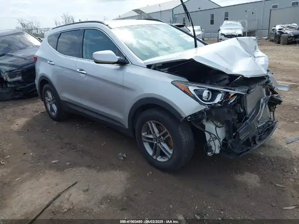 5XYZUDLB6HG487095 2017 HYUNDAI SANTA FE - Image 1