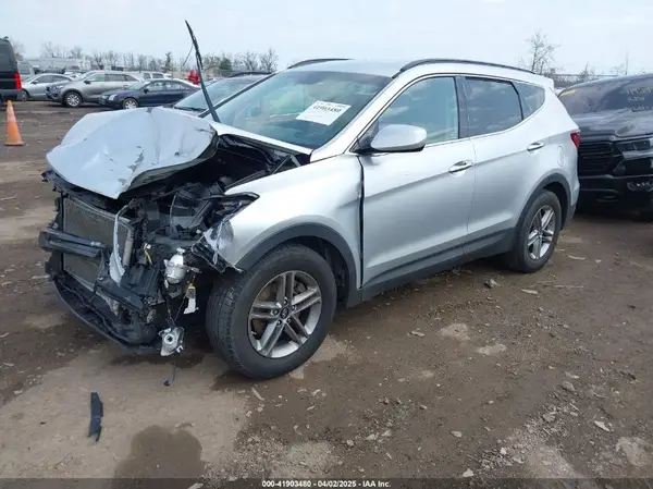 5XYZUDLB6HG487095 2017 HYUNDAI SANTA FE - Image 2