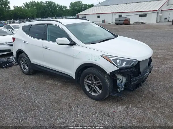 5XYZUDLB7HG397373 2017 HYUNDAI SANTA FE - Image 1