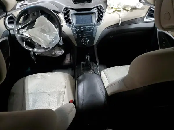 5XYZUDLB7HG410574 2017 HYUNDAI SANTA FE - Image 8
