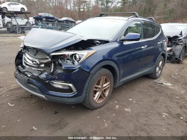 5XYZUDLB7HG426256 2017 HYUNDAI SANTA FE - Image 2