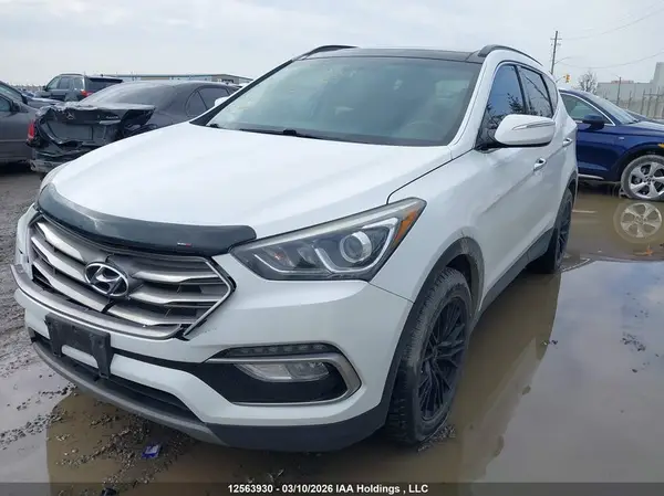 5XYZUDLB7HG451917 2017 HYUNDAI SANTA FE - Image 2