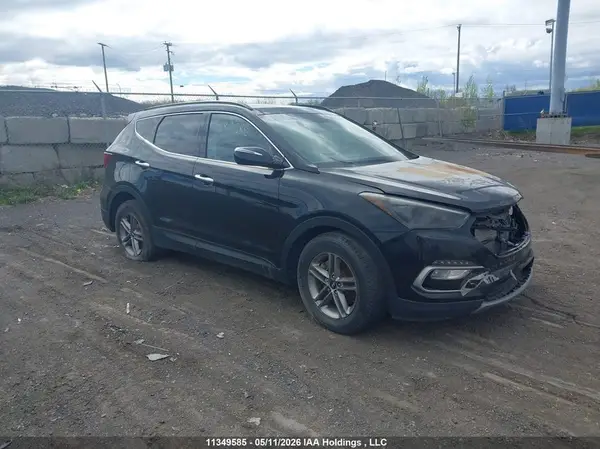 5XYZUDLB7HG471987 2017 HYUNDAI SANTA FE - Image 1