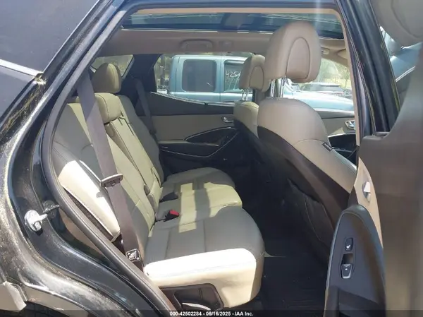 5XYZUDLB7HG479927 2017 HYUNDAI SANTA FE - Image 8