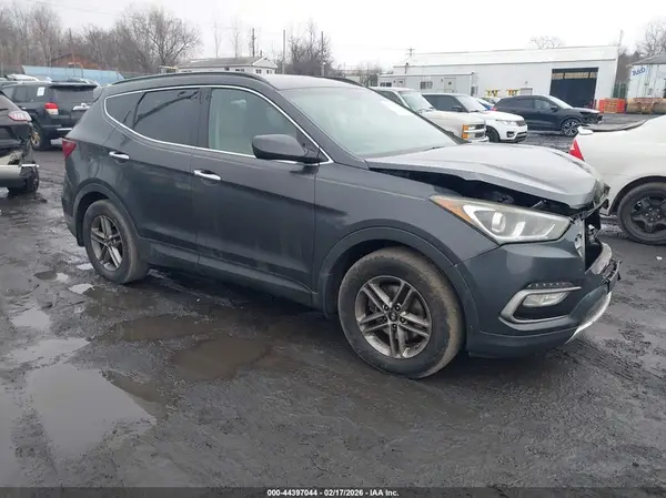 5XYZUDLB7HG495352 2017 HYUNDAI SANTA FE - Image 1