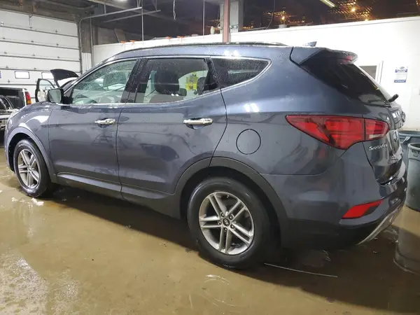5XYZUDLB7JG528646 2018 HYUNDAI SANTA FE - Image 2
