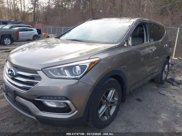 5XYZUDLB7JG528906 2018 HYUNDAI SANTA FE - Image 2