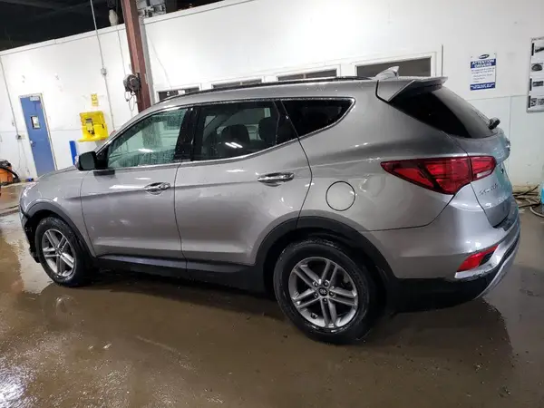 5XYZUDLB7JG534723 2018 HYUNDAI SANTA FE - Image 2