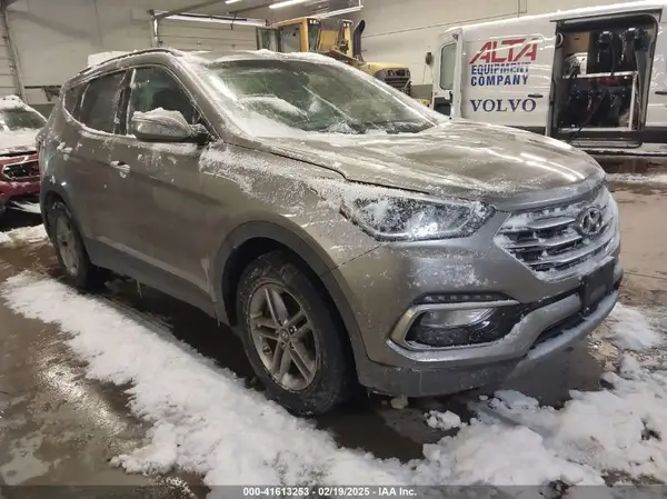 5XYZUDLB7JG543583 2018 HYUNDAI SANTA FE - Image 1