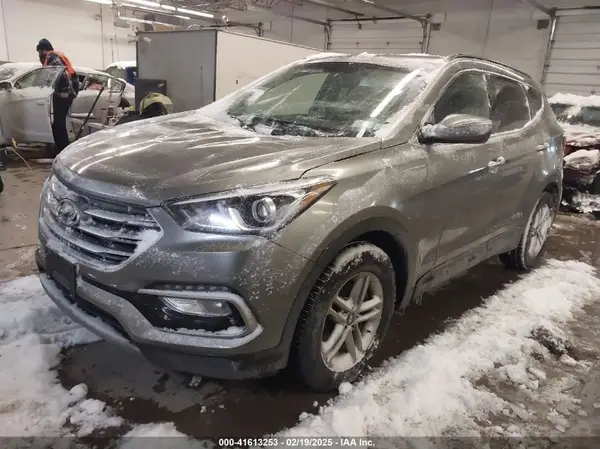 5XYZUDLB7JG543583 2018 HYUNDAI SANTA FE - Image 2