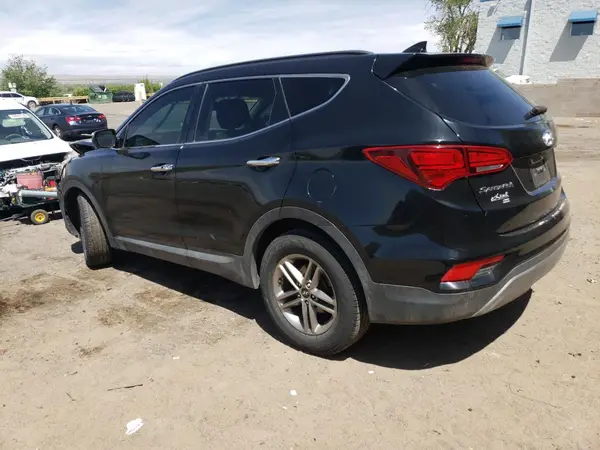 5XYZUDLB7JG555426 2018 HYUNDAI SANTA FE - Image 2