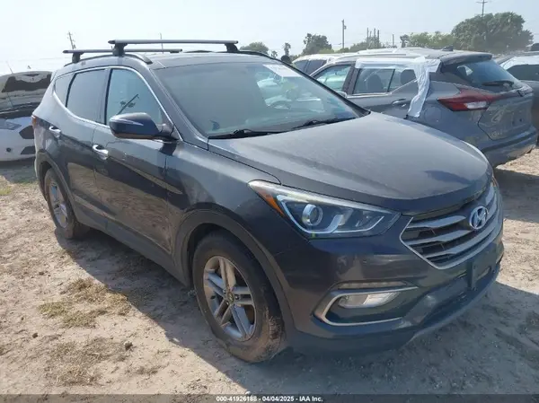 5XYZUDLB8HG442370 2017 HYUNDAI SANTA FE - Image 1