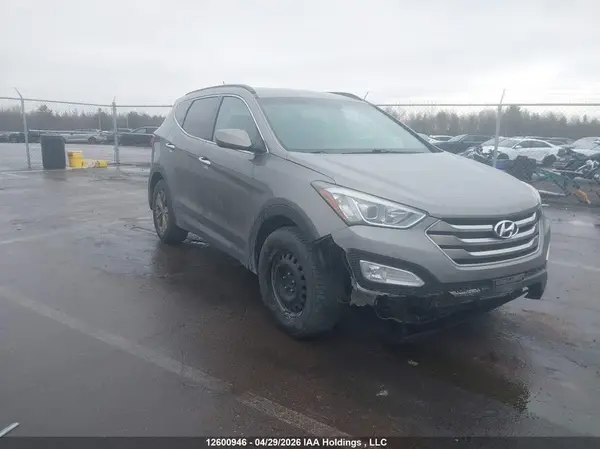 5XYZUDLB9GG337772 2016 HYUNDAI SANTA FE - Image 1