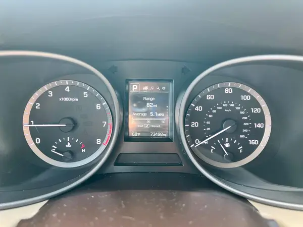 5XYZUDLB9H394054 2017 HYUNDAI SANTA FE - Image 8