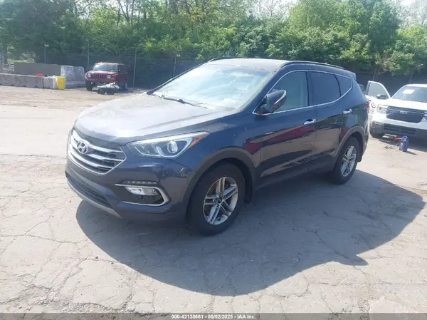 5XYZUDLB9JG522363 2018 HYUNDAI SANTA FE - Image 2