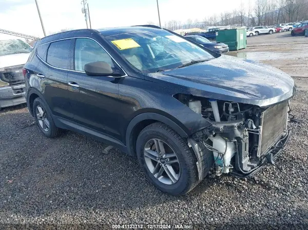 5XYZUDLBXHG389543 2017 HYUNDAI SANTA FE - Image 1
