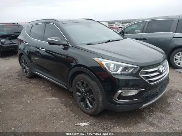 5XYZW4LA0HG418694 2017 HYUNDAI SANTA FE - Image 1