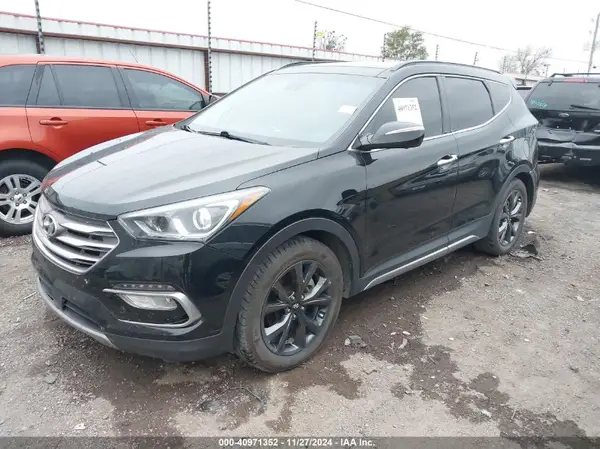 5XYZW4LA0HG418694 2017 HYUNDAI SANTA FE - Image 2