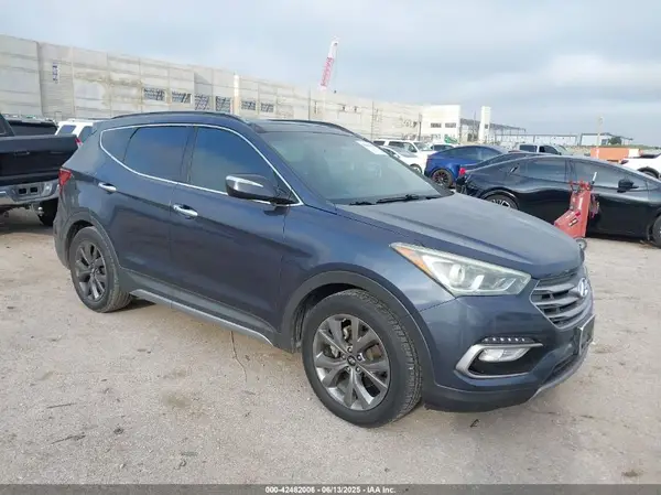 5XYZW4LA0HG472030 2017 HYUNDAI SANTA FE - Image 1