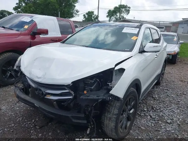 5XYZW4LA1HG424763 2017 HYUNDAI SANTA FE - Image 2
