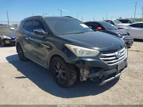 5XYZW4LA2HG437117 2017 HYUNDAI SANTA FE - Image 1
