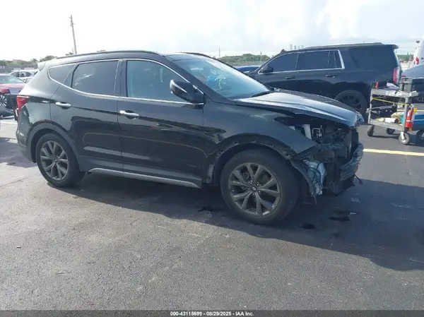 5XYZW4LA2HG482316 2017 HYUNDAI SANTA FE - Image 1
