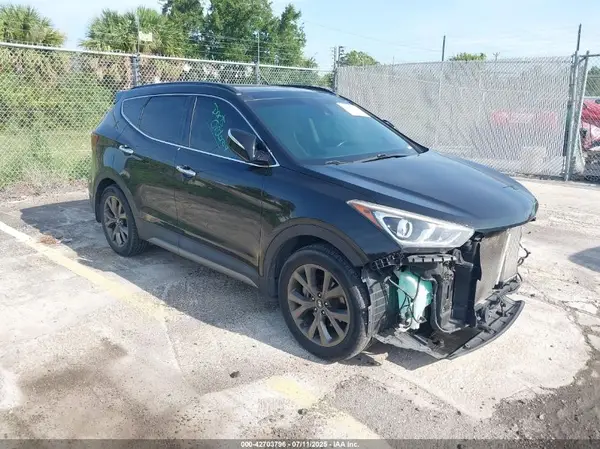 5XYZW4LA2HG490108 2017 HYUNDAI SANTA FE - Image 1