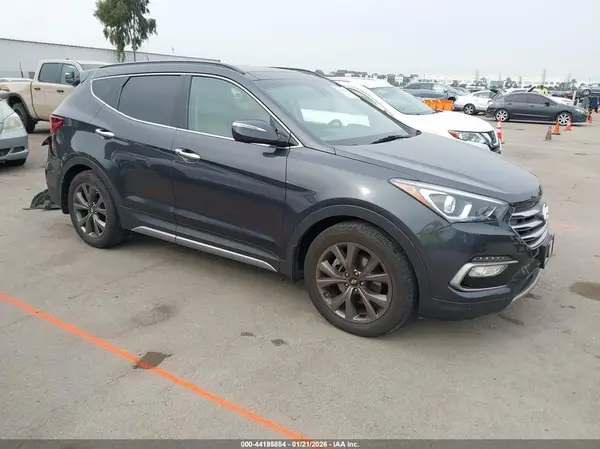 5XYZW4LA2HG500877 2017 HYUNDAI SANTA FE - Image 1