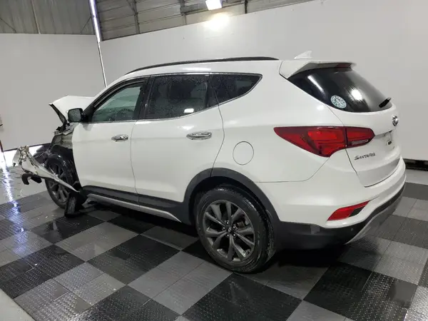 5XYZW4LA3HG465055 2017 HYUNDAI SANTA FE - Image 2