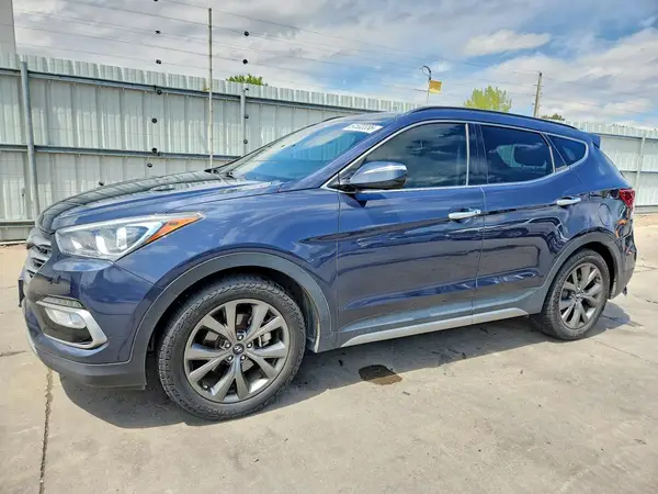 5XYZW4LA3HG485631 2017 HYUNDAI SANTA FE - Image 1