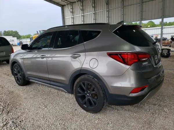5XYZW4LA4HG396277 2017 HYUNDAI SANTA FE - Image 2