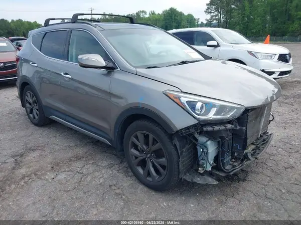 5XYZW4LA4JG527567 2018 HYUNDAI SANTA FE - Image 1