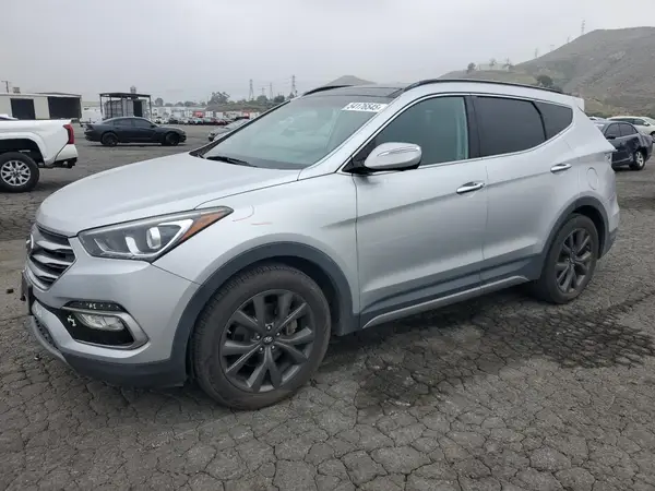 5XYZW4LA5JG513869 2018 HYUNDAI SANTA FE - Image 1