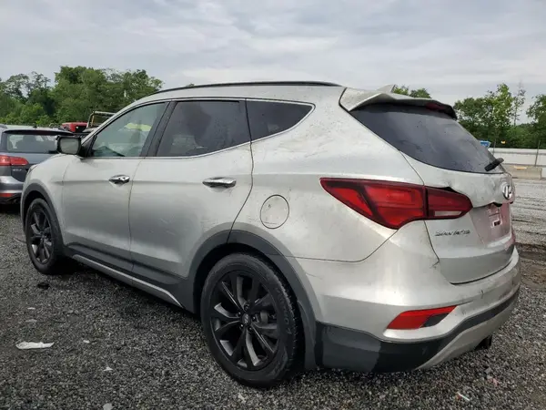 5XYZW4LA5JG545656 2018 HYUNDAI SANTA FE - Image 2