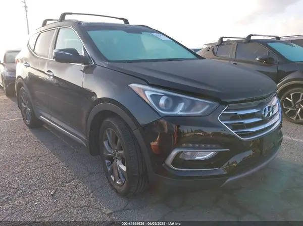 5XYZW4LA6HG457872 2017 HYUNDAI SANTA FE - Image 1