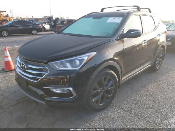 5XYZW4LA6HG457872 2017 HYUNDAI SANTA FE - Image 2