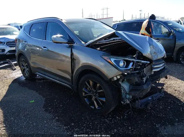 5XYZW4LA8HG393947 2017 HYUNDAI SANTA FE - Image 1