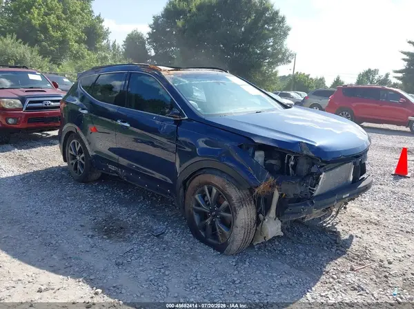 5XYZW4LA8HG465018 2017 HYUNDAI SANTA FE - Image 1