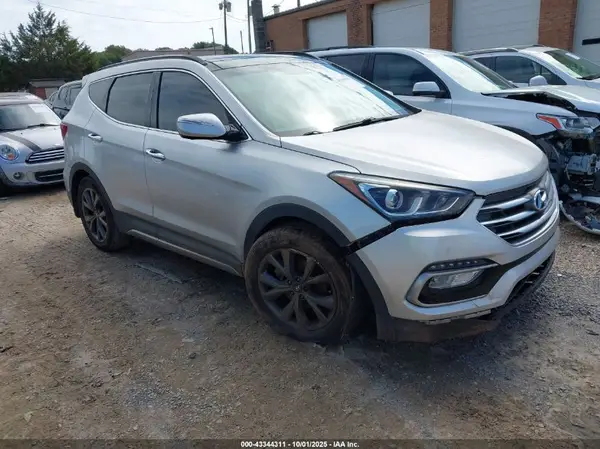 5XYZW4LA8JG506205 2018 HYUNDAI SANTA FE - Image 1