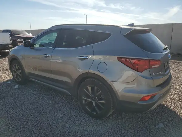 5XYZW4LA9HG457011 2017 HYUNDAI SANTA FE - Image 2