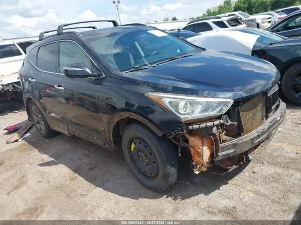 5XYZW4LA9HG481972 2017 HYUNDAI SANTA FE - Image 1