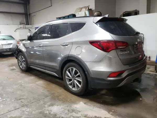 5XYZW4LA9HG498299 2017 HYUNDAI SANTA FE - Image 2