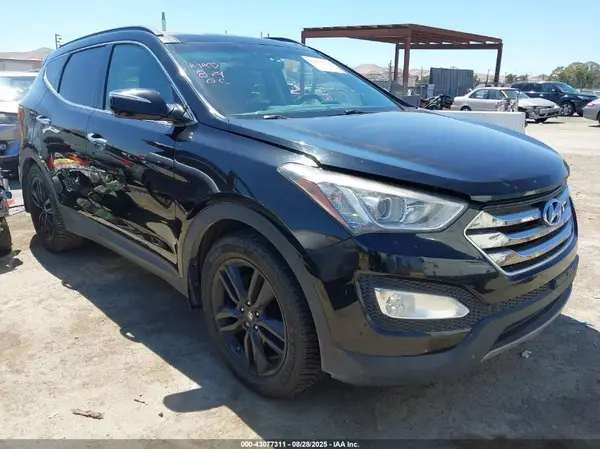 5XYZW4LAXGG333330 2016 HYUNDAI SANTA FE - Image 1