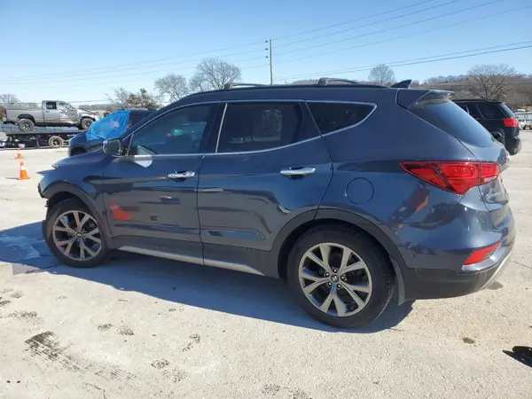 5XYZW4LAXHG486677 2017 HYUNDAI SANTA FE - Image 2