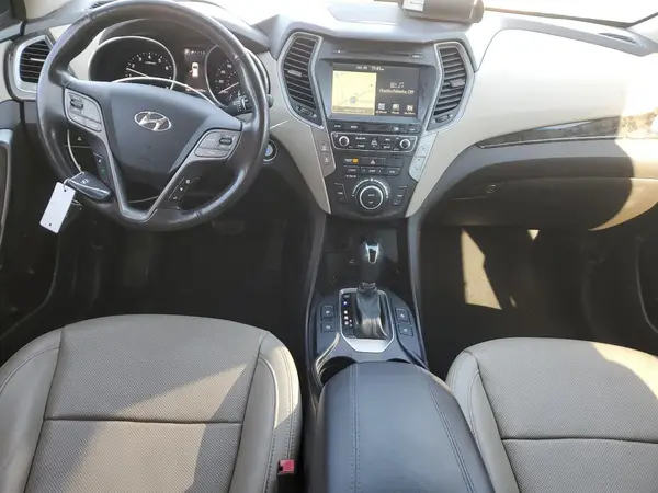 5XYZW4LAXHG486677 2017 HYUNDAI SANTA FE - Image 8