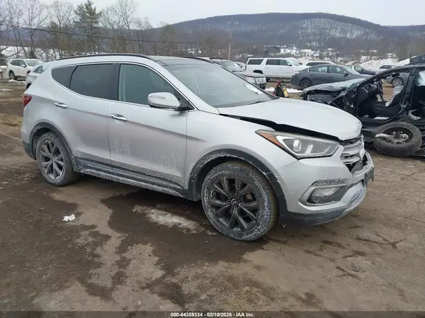 5XYZWDLA0HG471167 2017 HYUNDAI SANTA FE - Image 1