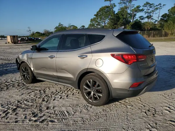 5XYZWDLA0JG544740 2018 HYUNDAI SANTA FE - Image 2