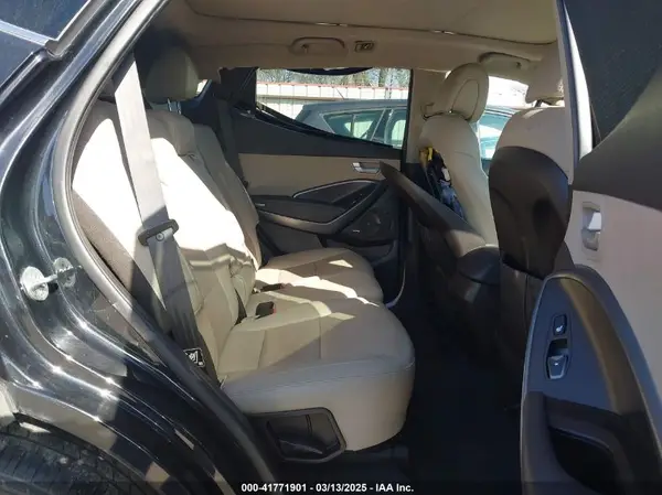 5XYZWDLA1HG471954 2017 HYUNDAI SANTA FE - Image 8