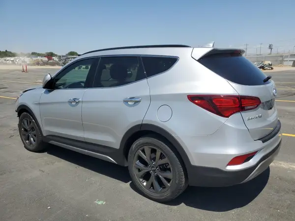 5XYZWDLA2HG479657 2017 HYUNDAI SANTA FE - Image 2