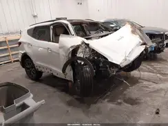 5XYZWDLA3HG484527 2017 HYUNDAI SANTA FE